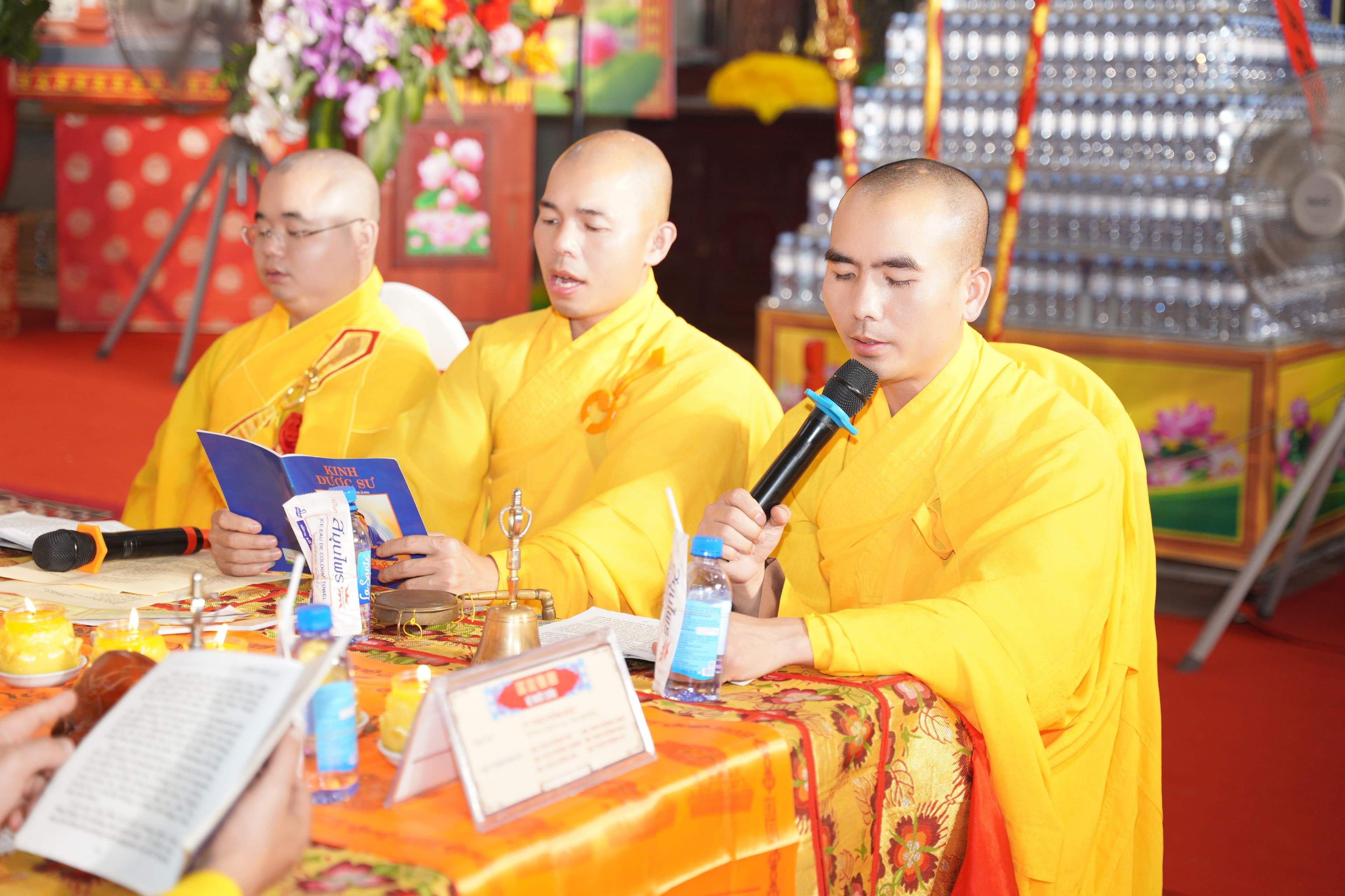 Nguyện cầu vong linh